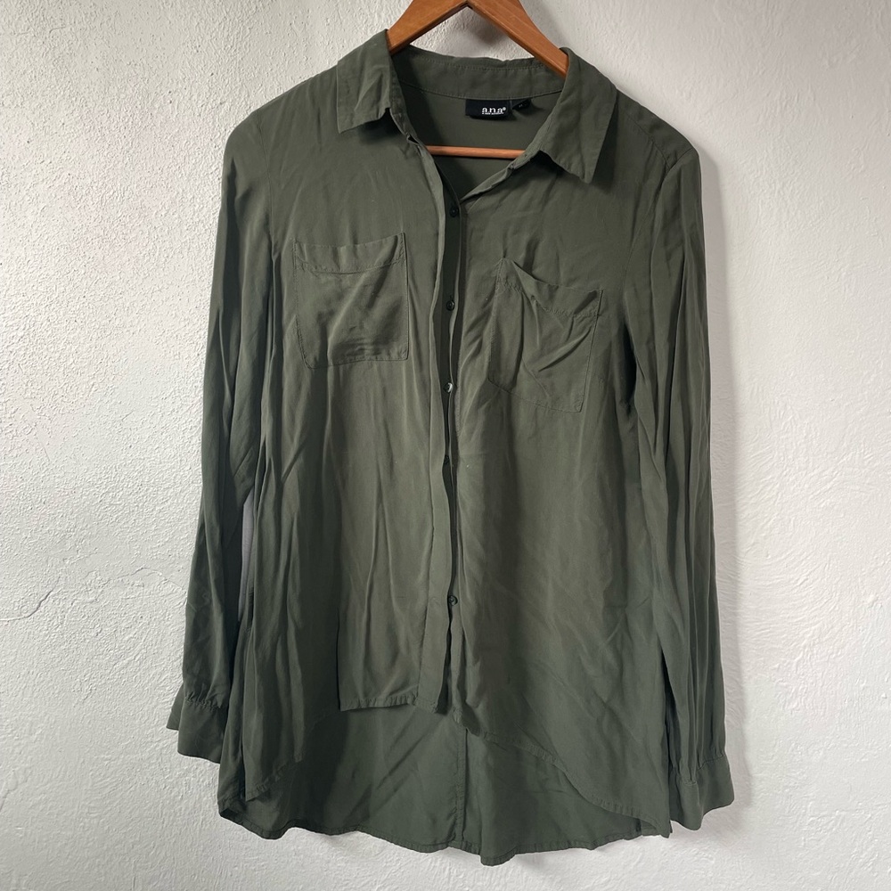Green women’s flowy shirt